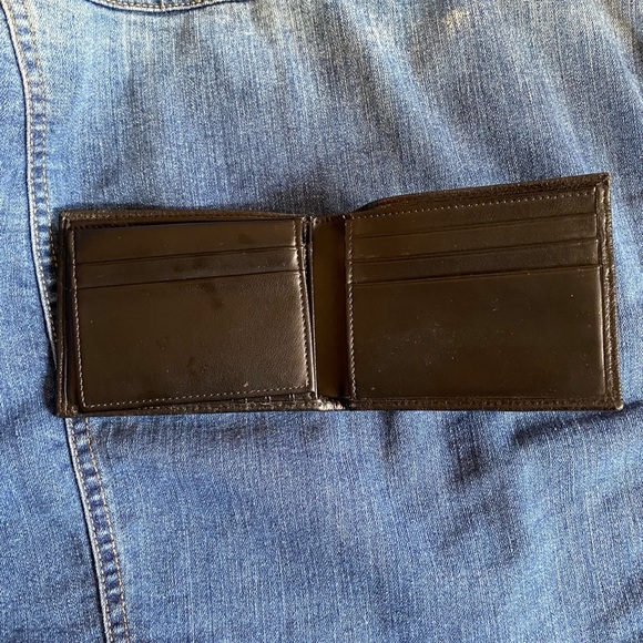 Perry Ellis - Picture 4 of 6